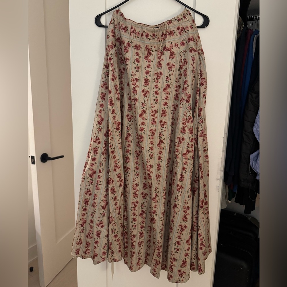 ABERCROMBIE & FITCH
High Rise Flowy Maxi Set Skirt In Multi